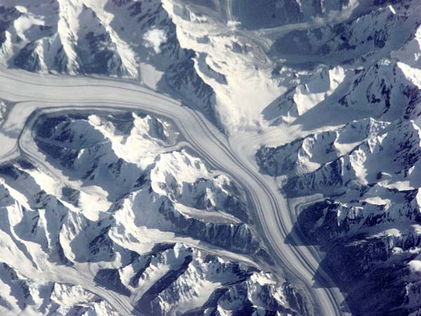 Tienshan, Glacier